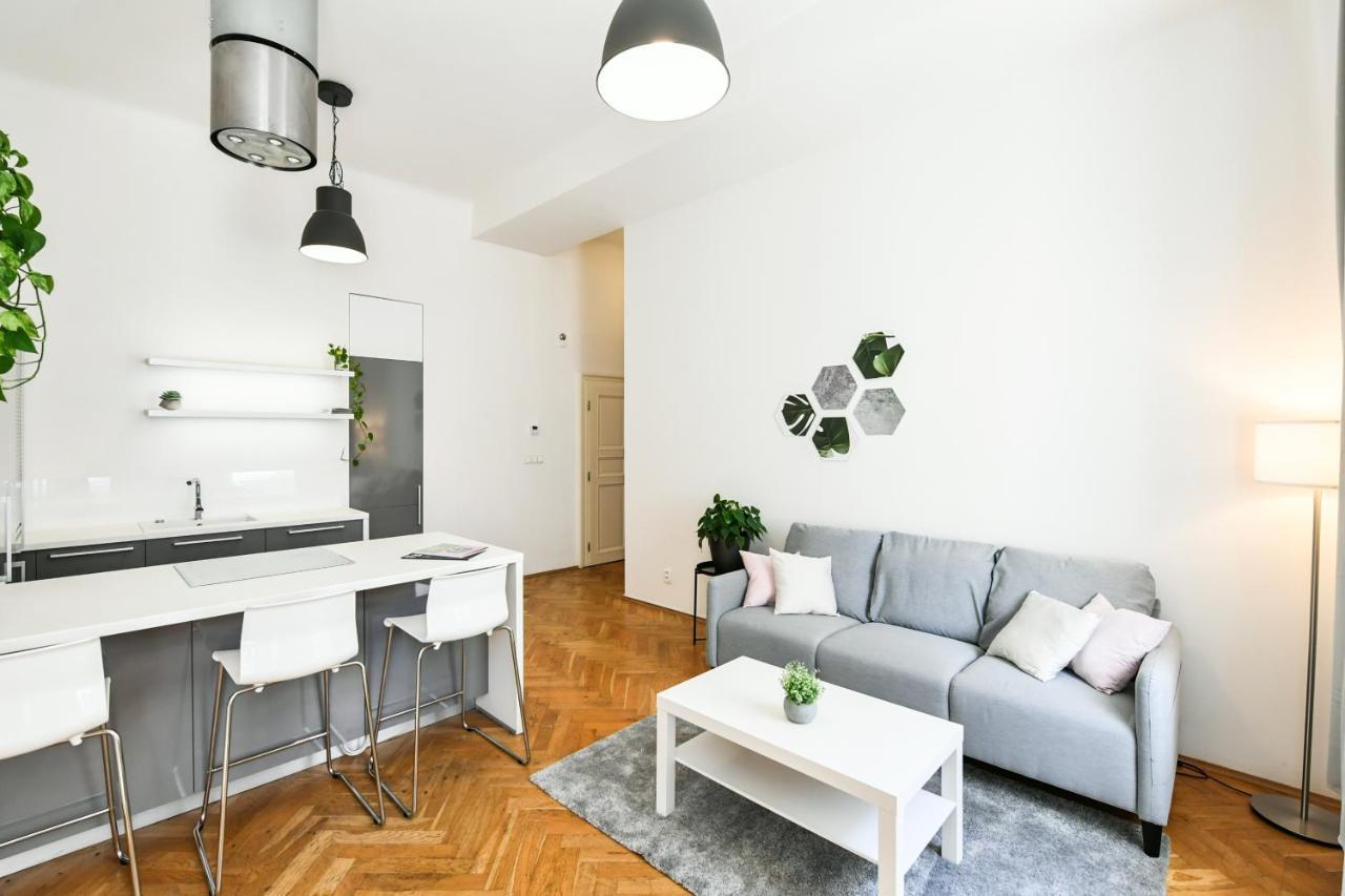Klimentska 52 Residence Прага Экстерьер фото